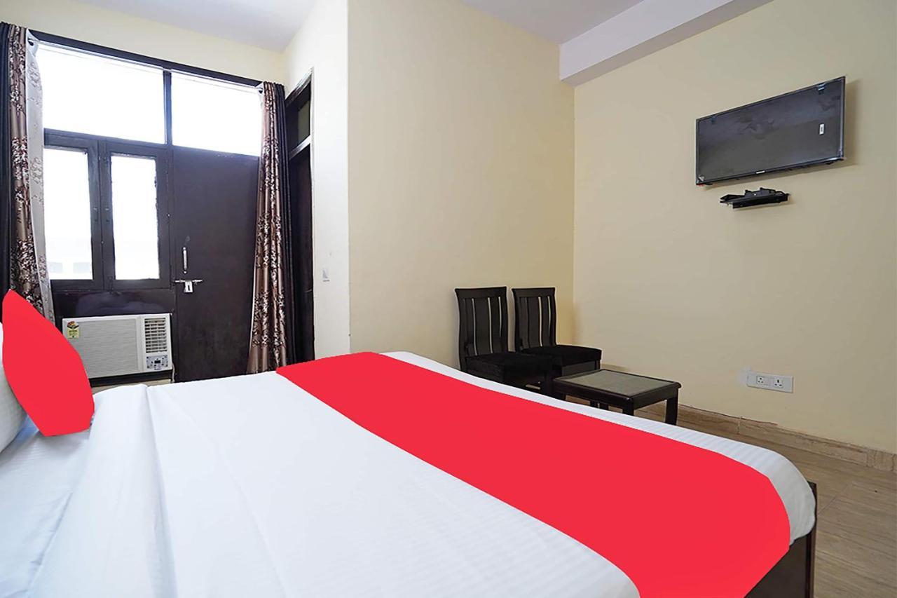 Oyo 46744 Hotel Yash New Delhi Exterior foto