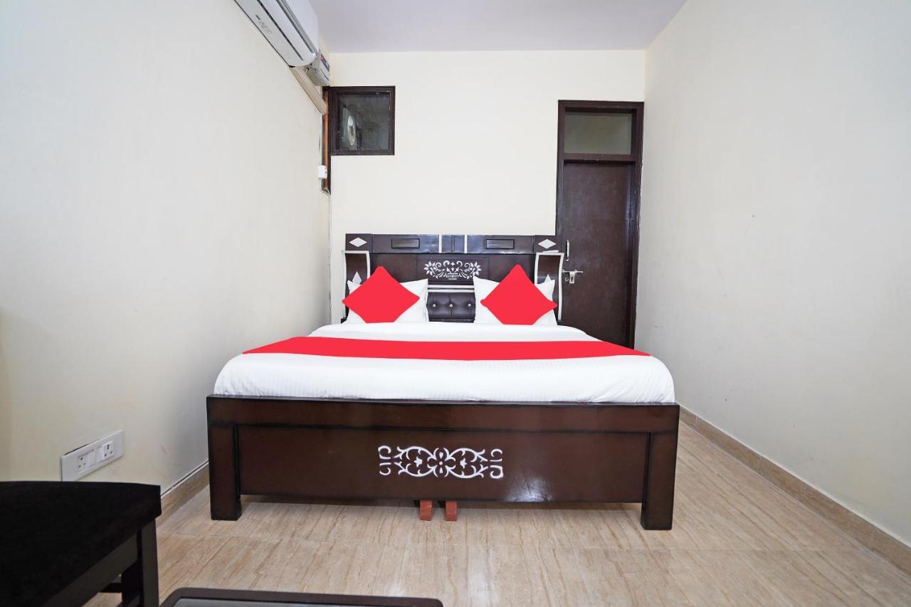 Oyo 46744 Hotel Yash New Delhi Exterior foto