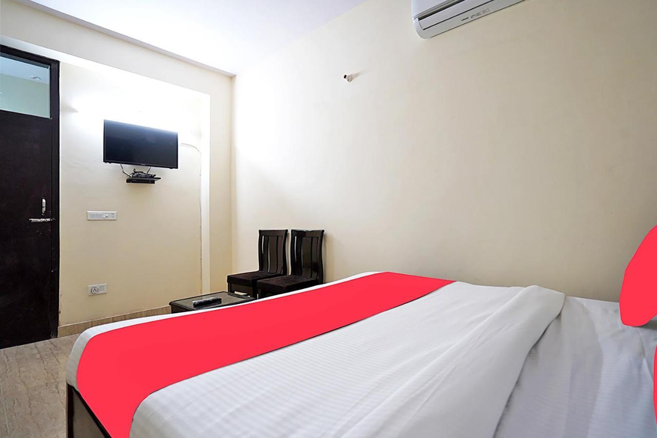 Oyo 46744 Hotel Yash New Delhi Exterior foto